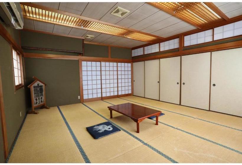 ペンション Guesthouse Hikari