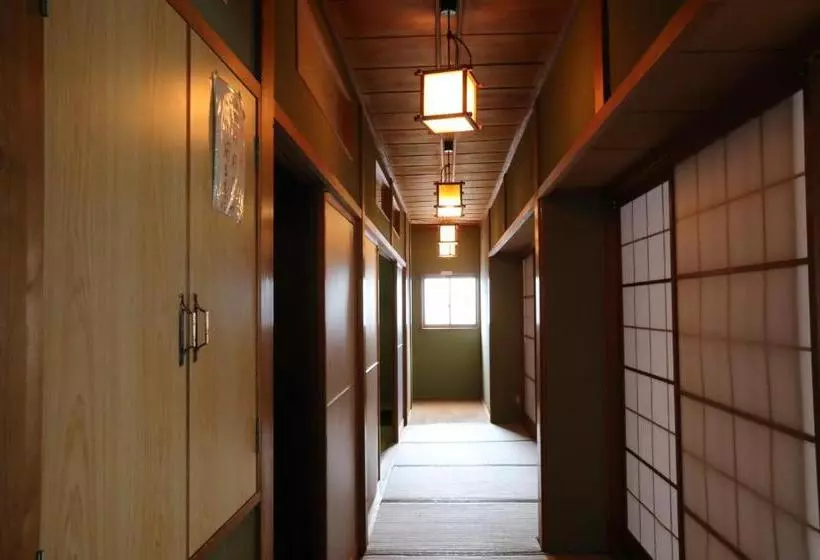 ペンション Guesthouse Hikari