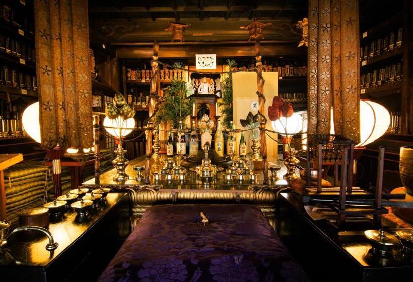 بنسيون 高野山 宿坊 増福院  Koyasan Shukubo Zofukuin