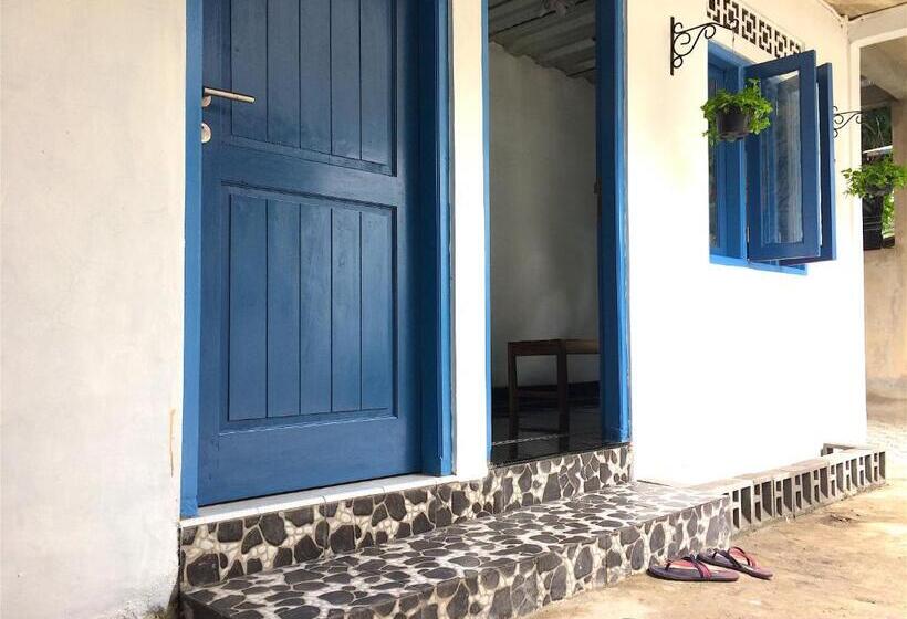 פנסיון Nomore Gallery And Guesthouse