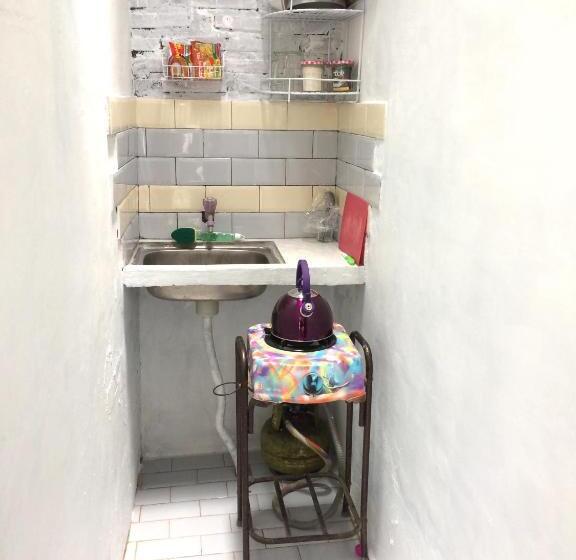 פנסיון Nomore Gallery And Guesthouse