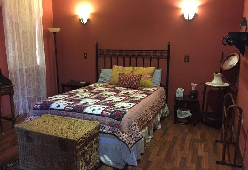 Virgil's Corner B & B