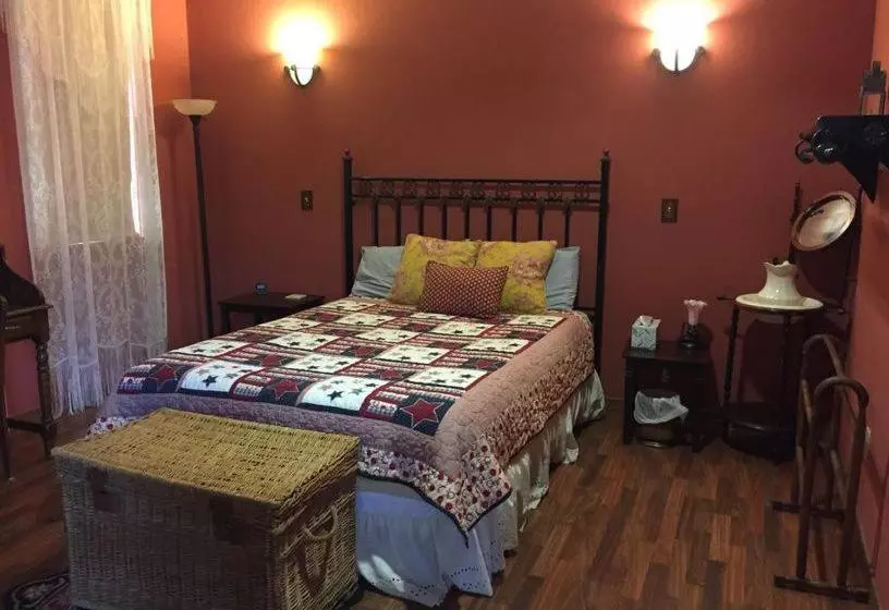 Virgil's Corner B & B