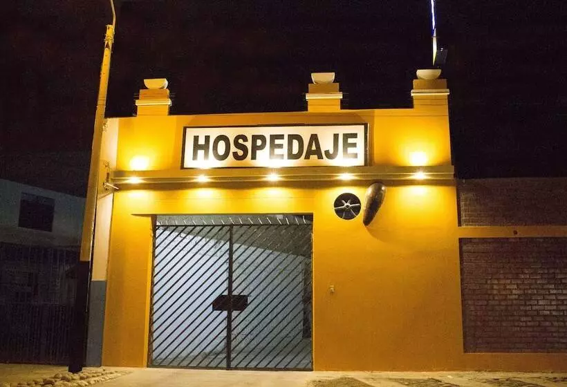 هاستل Hospedaje Montenegro