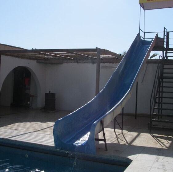 فندق صغير Hospedaje Montenegro