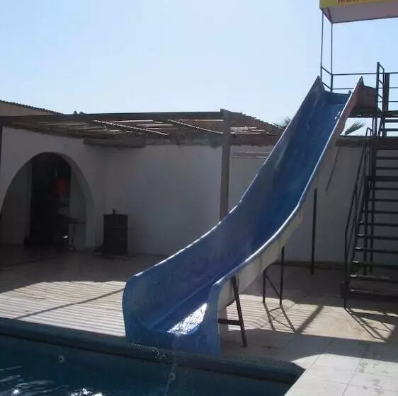 هاستل Hospedaje Montenegro