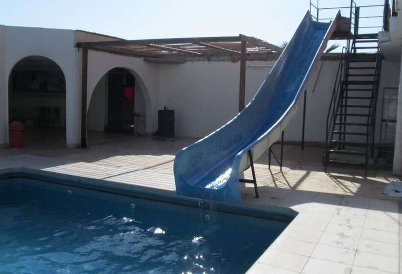 فندق صغير Hospedaje Montenegro