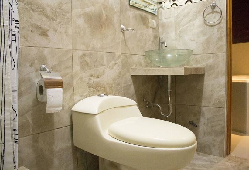 فندق صغير Hospedaje Montenegro