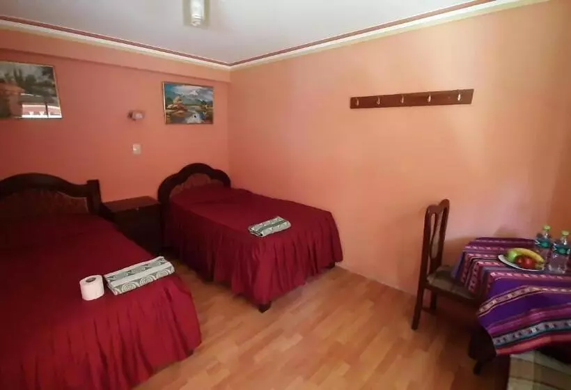 پانسیون Hostal Restauran Flor De Mi Tierra