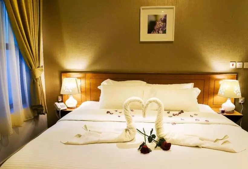 Fiori Hotel Suites