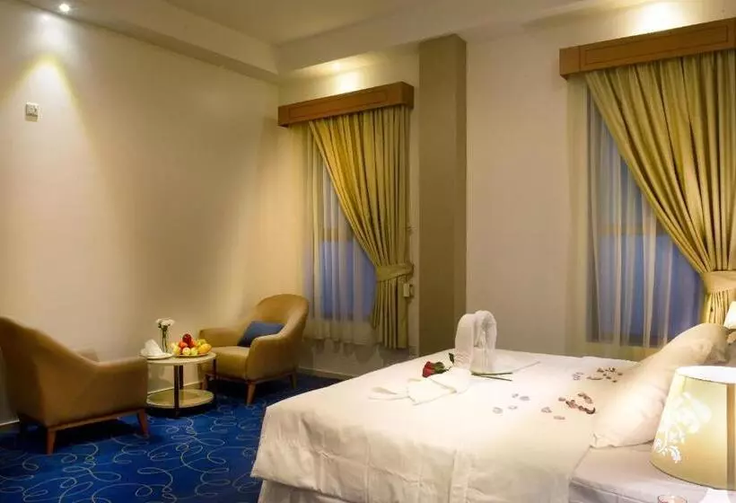 Fiori Hotel Suites