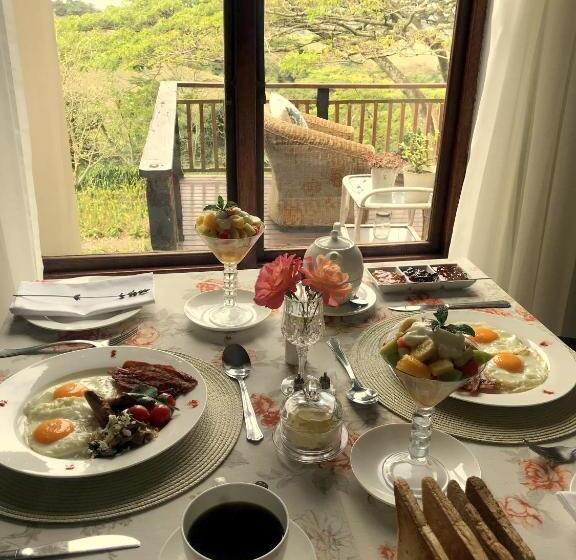 بنسيون A Kings View