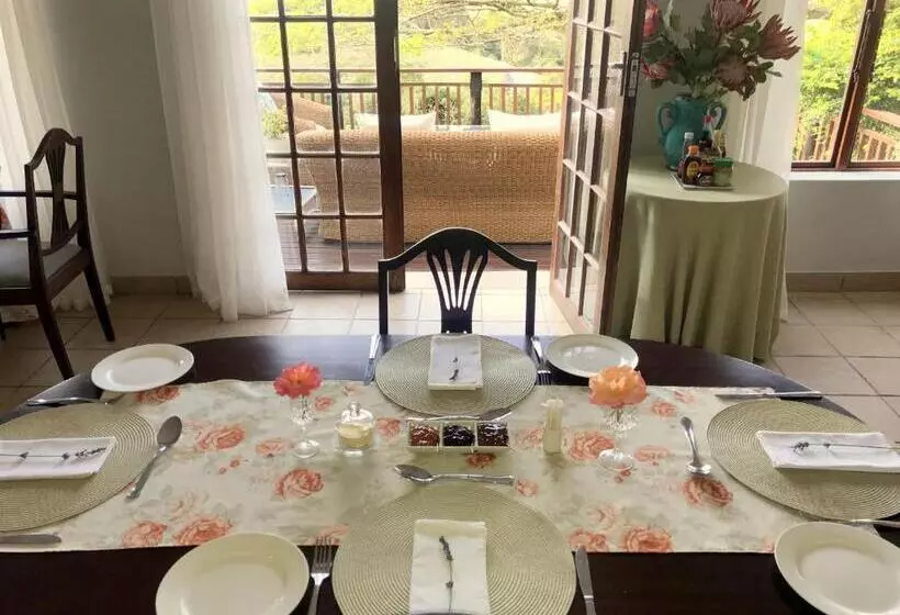 Majatalo A Kings View