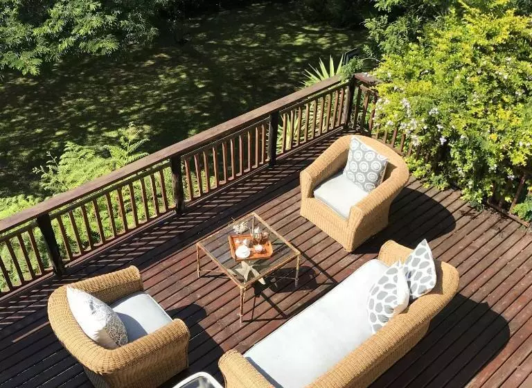 Majatalo A Kings View