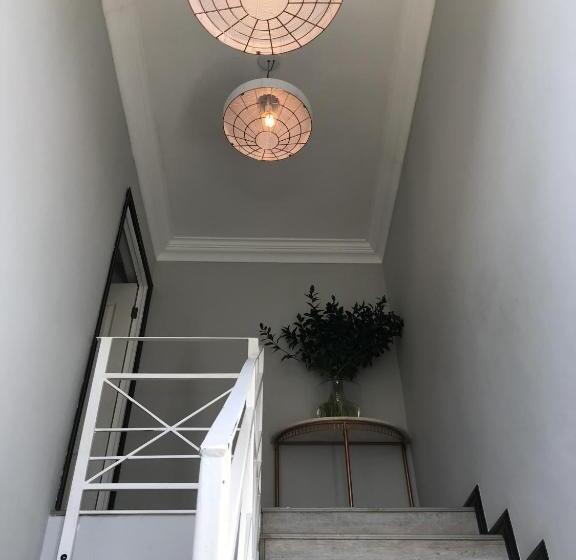 بنسيون A Kings View