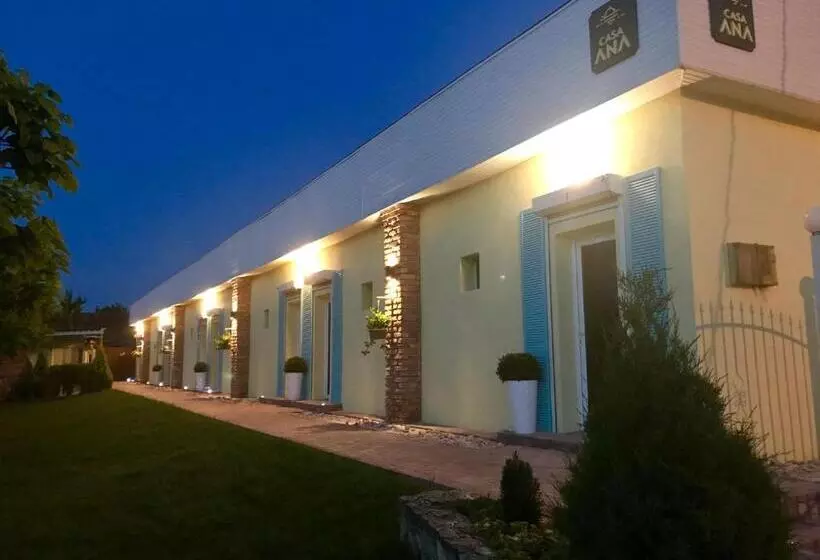 پانسیون Casa Ana