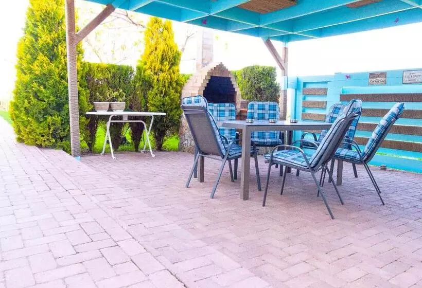 پانسیون Casa Ana