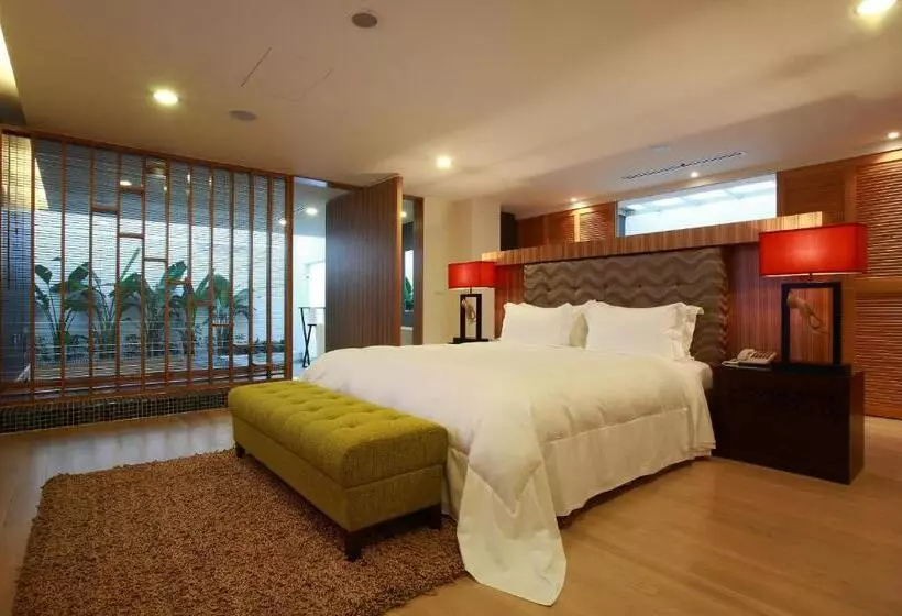 پانسیون Elan Motel