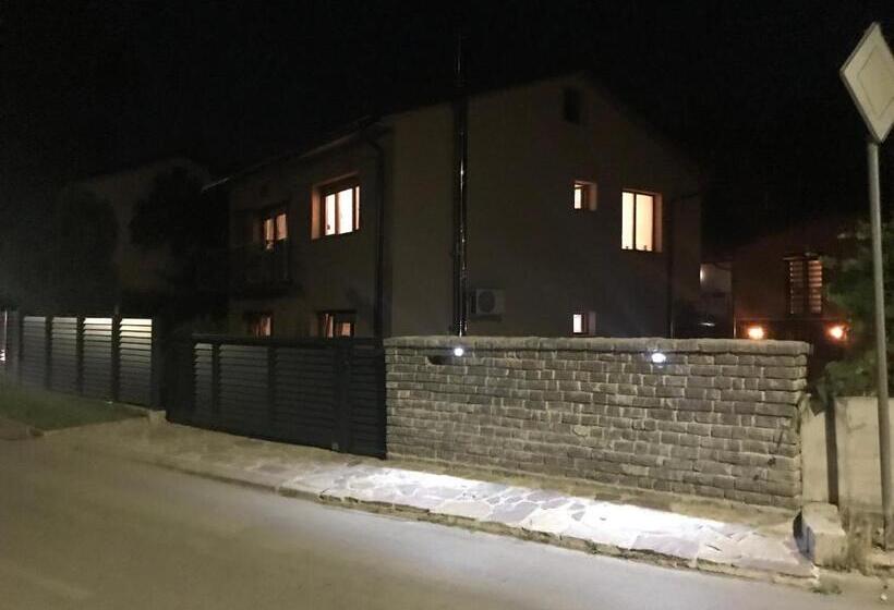 پانسیون House Leyla