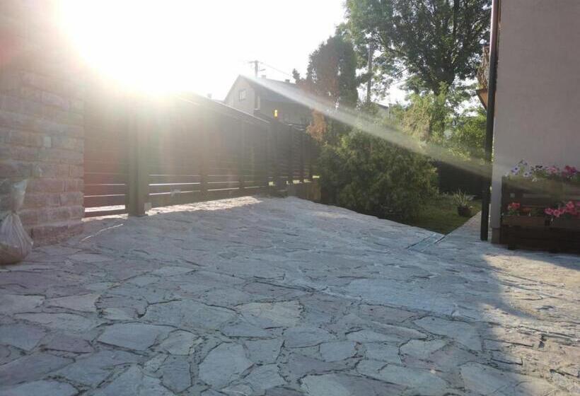 پانسیون House Leyla