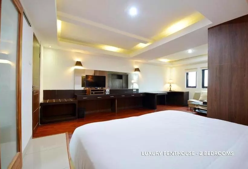 ペンション Kasira Residence