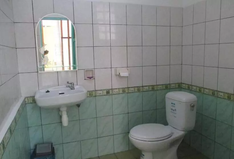 Majatalo Mjr Ticketing Guest House