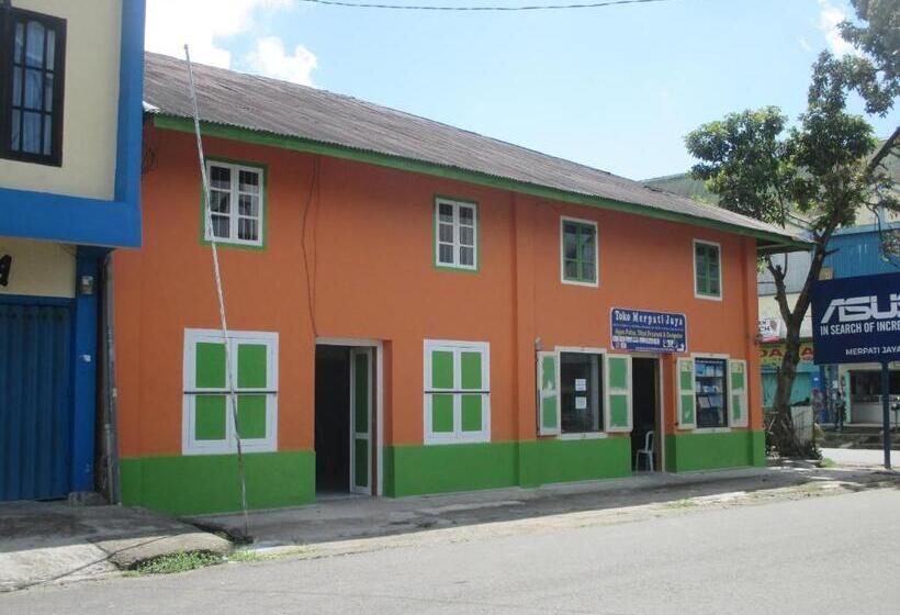 פנסיון Mjr Ticketing Guest House