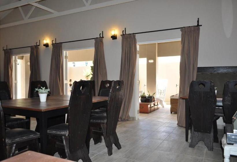 膳宿费 The Calitz