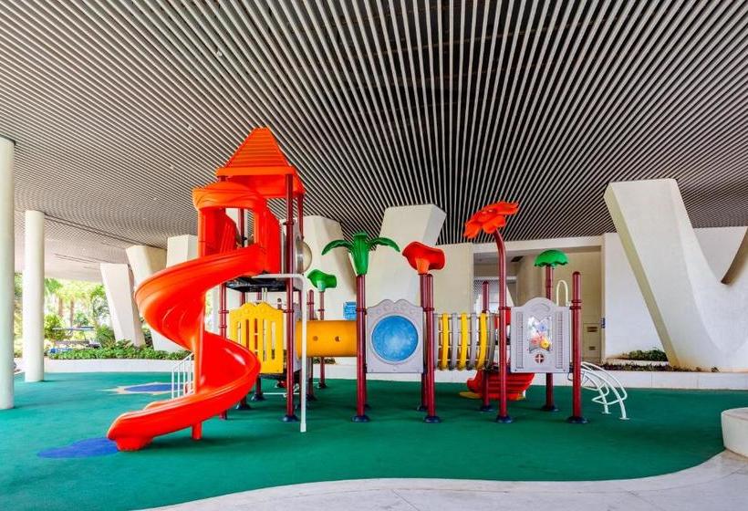 Sanya Phoenix Island Yuejia Flat