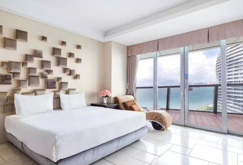 Sanya Phoenix Island Yuejia Flat