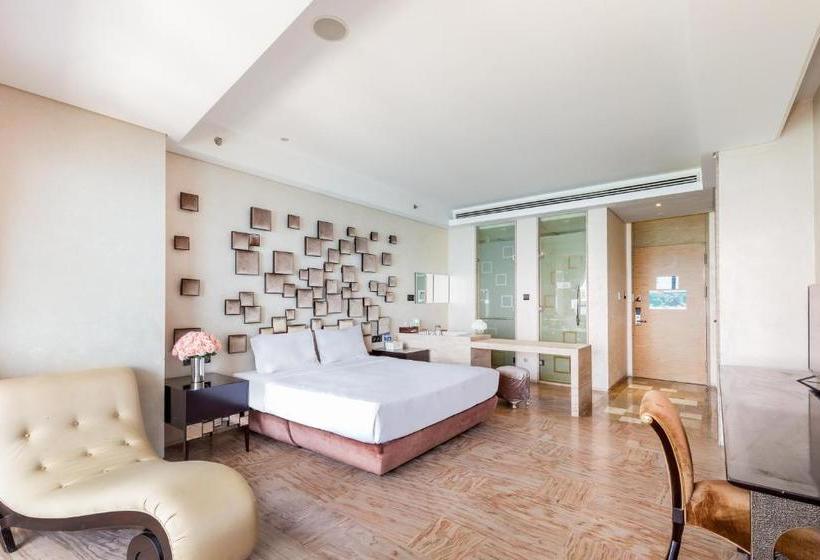 Sanya Phoenix Island Yuejia Flat