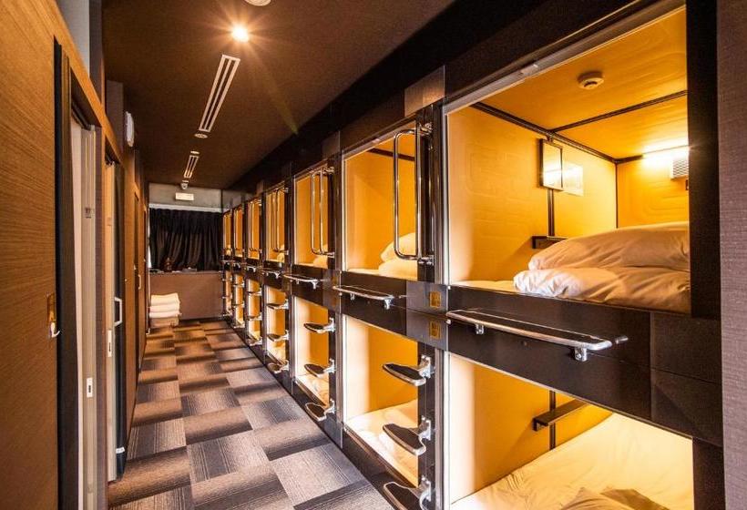 هتل کپسول Capusule Hotel Hakodate