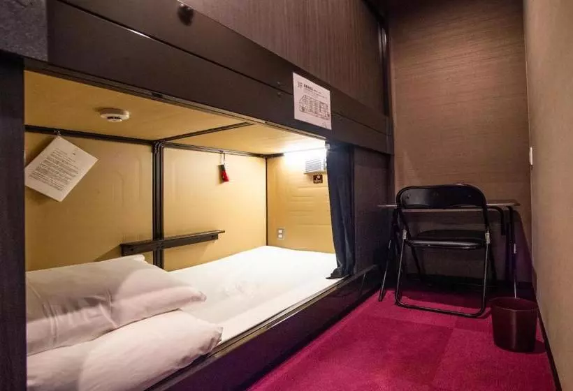 هتل کپسول Capusule Hotel Hakodate