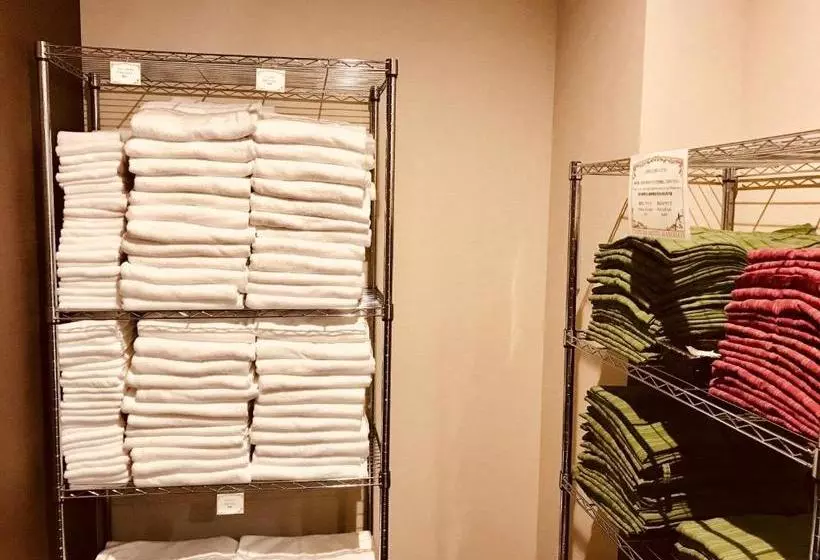 هتل کپسول Capusule Hotel Hakodate