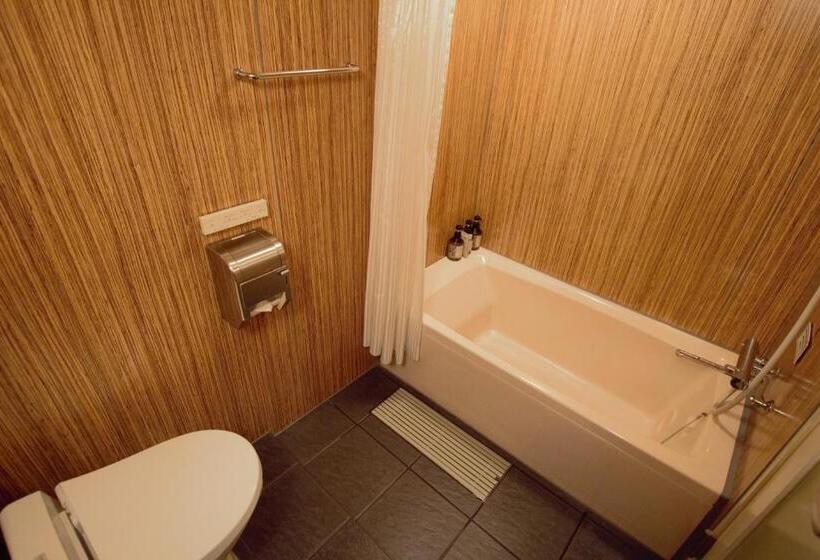 בית מלון כפרי Lala Resort