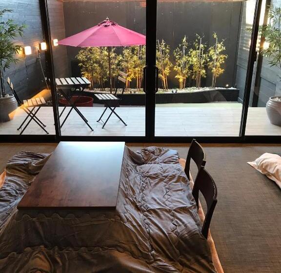 בית מלון כפרי Lala Resort