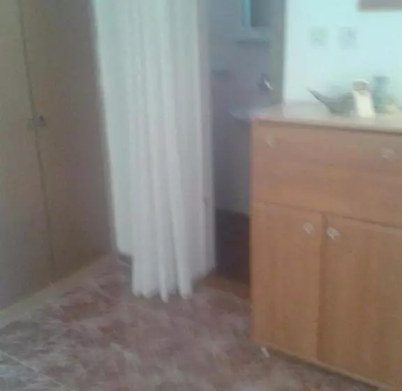 پانسیون Guesthouse Lautasevic