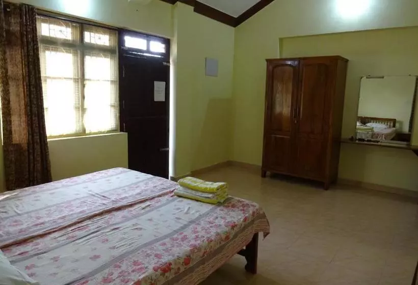 Majatalo Lobo S Guesthouse