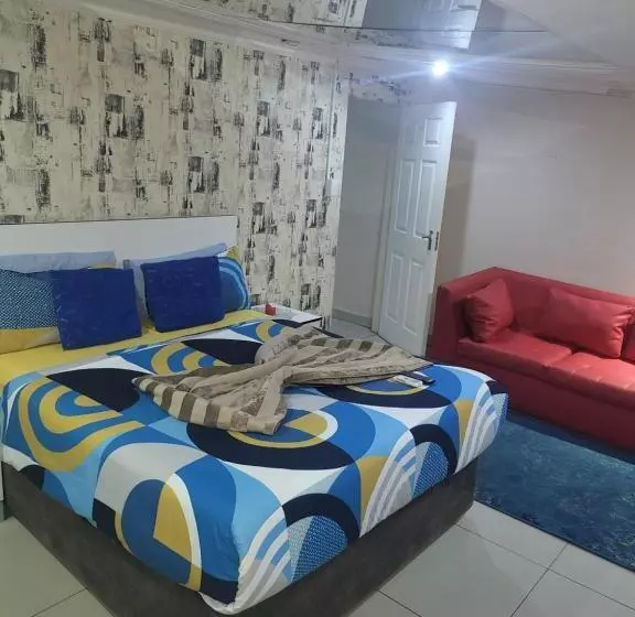پانسیون Tshedza Guest House