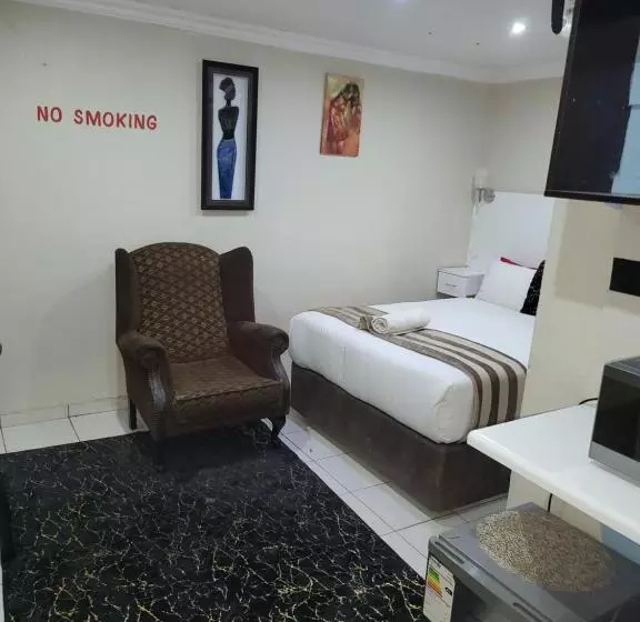پانسیون Tshedza Guest House