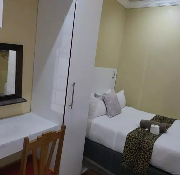 پانسیون Tshedza Guest House