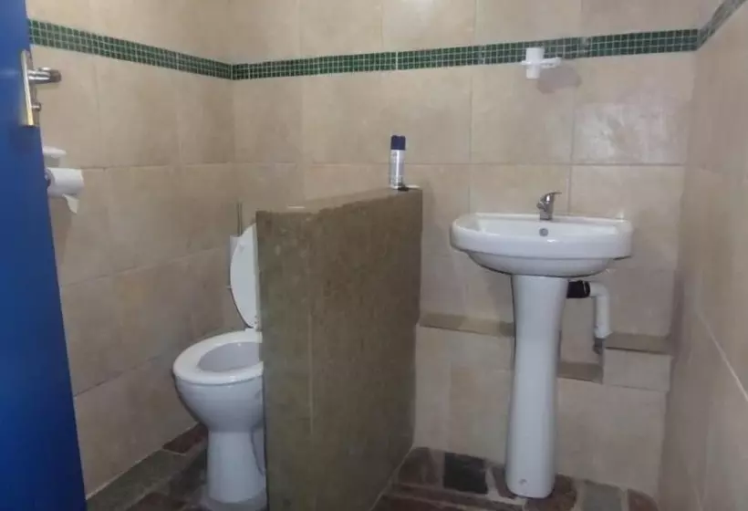 پانسیون Tshedza Guest House