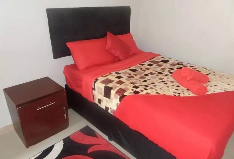 پانسیون Tshedza Guest House
