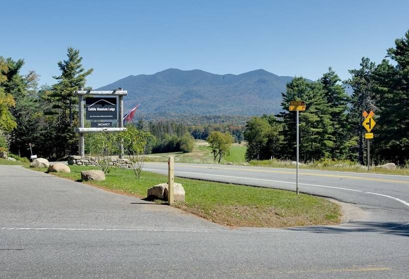 Общежитие Cobble Mountain Lodge