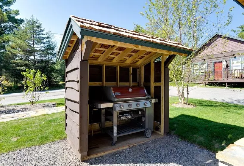 ユースホステル Cobble Mountain Lodge