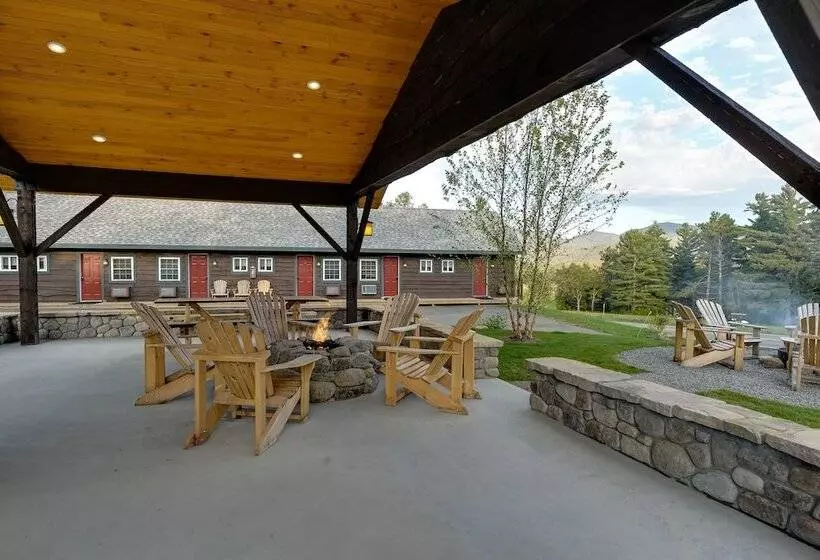 ユースホステル Cobble Mountain Lodge