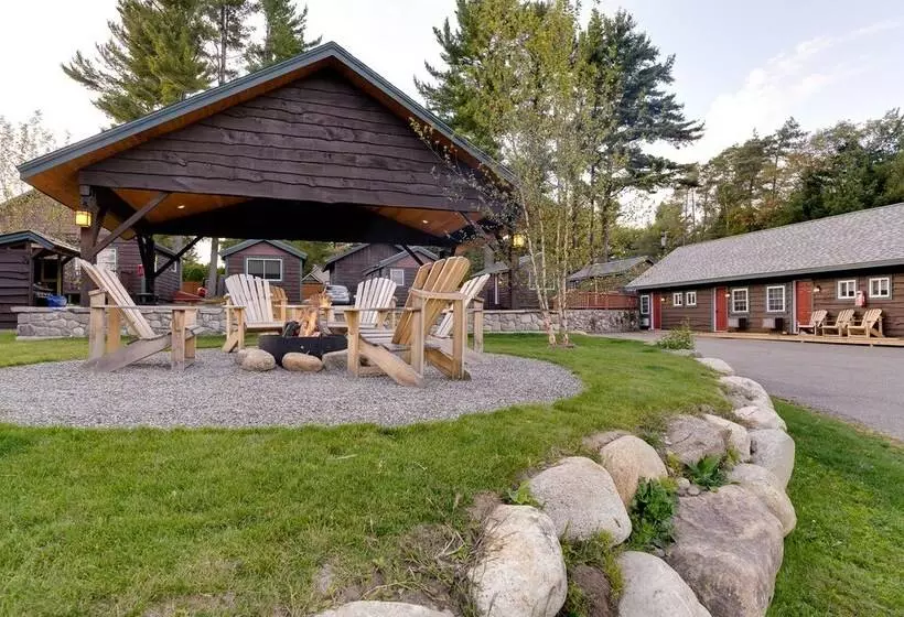 ユースホステル Cobble Mountain Lodge