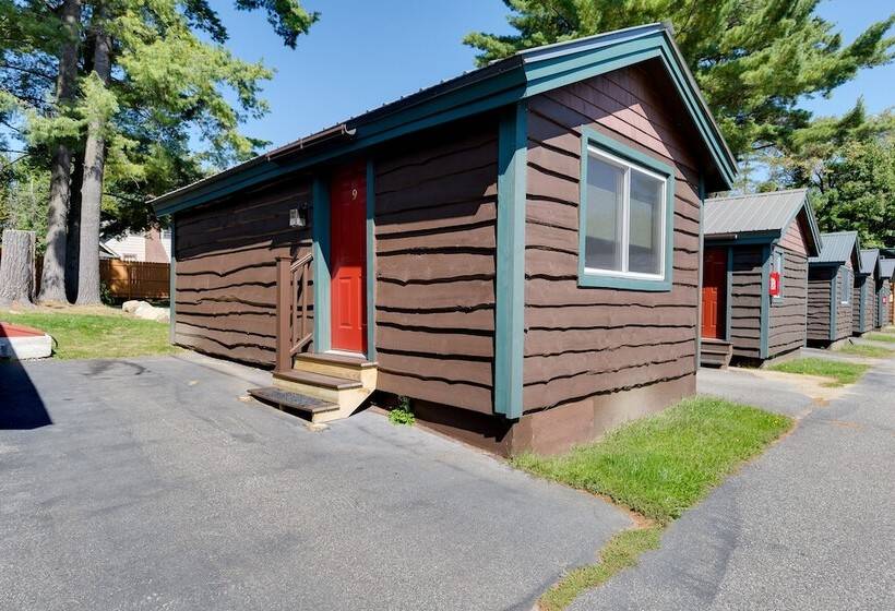 Общежитие Cobble Mountain Lodge