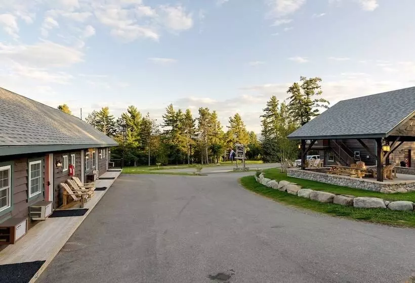 ユースホステル Cobble Mountain Lodge