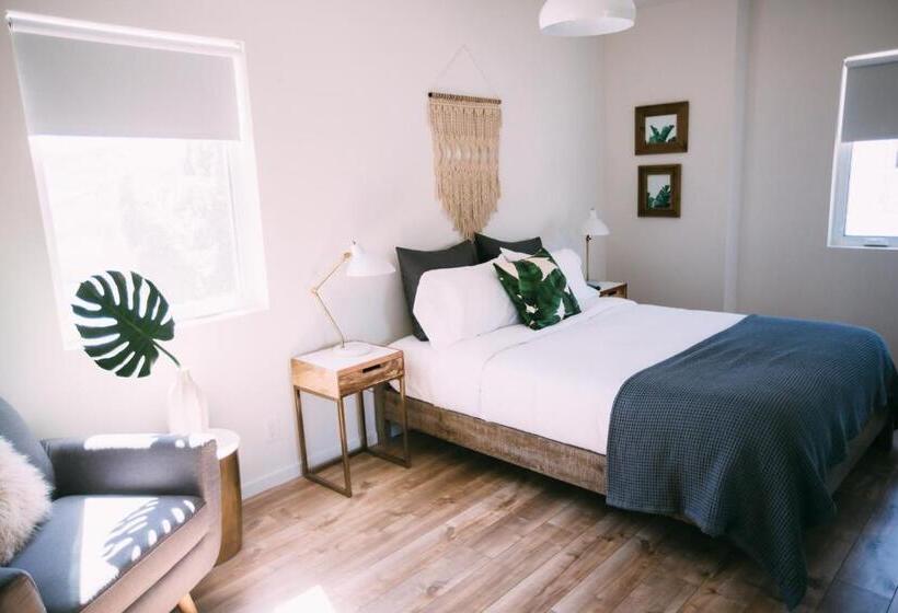 فندق صغير Noon On Sunset Hill